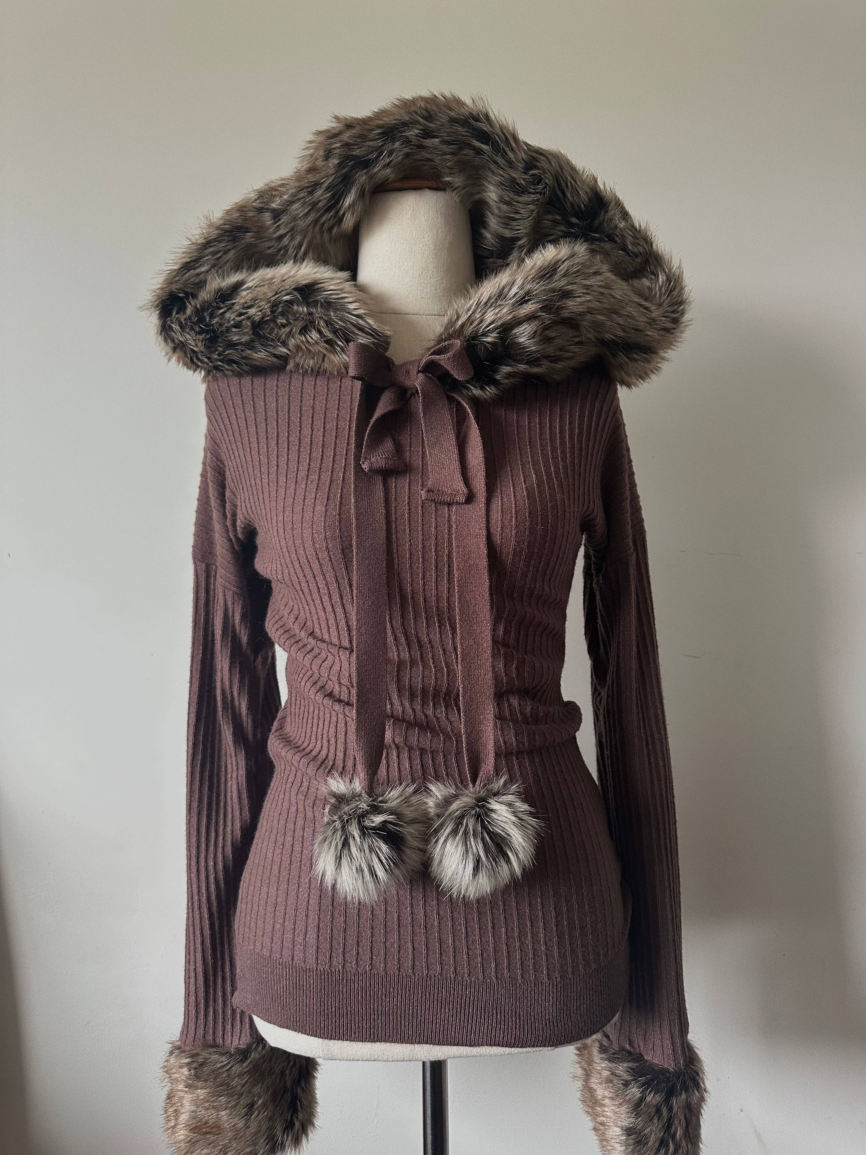 Bow Fur Hood
